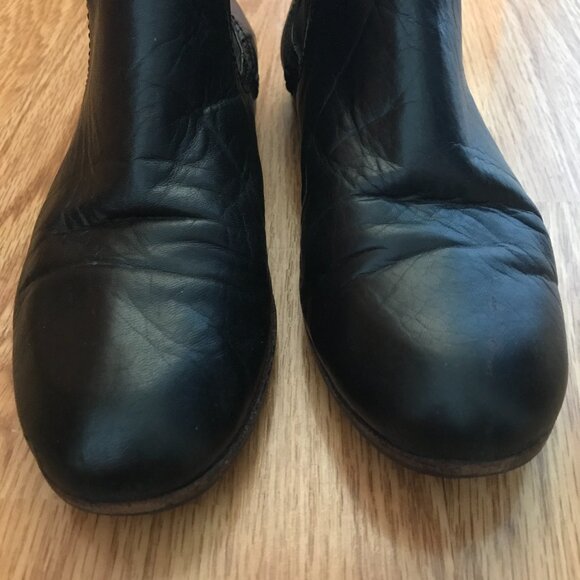 Frye Black Leather Chelsea Boots Size 7 Ankle Booties - Picture 5 of 13